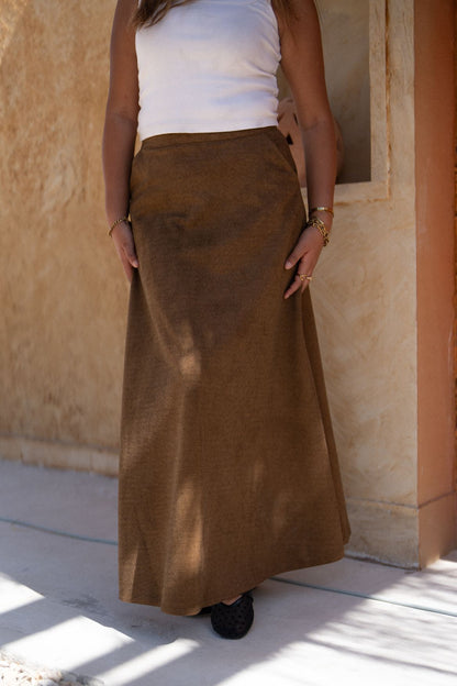 Neutral Flow Skirt